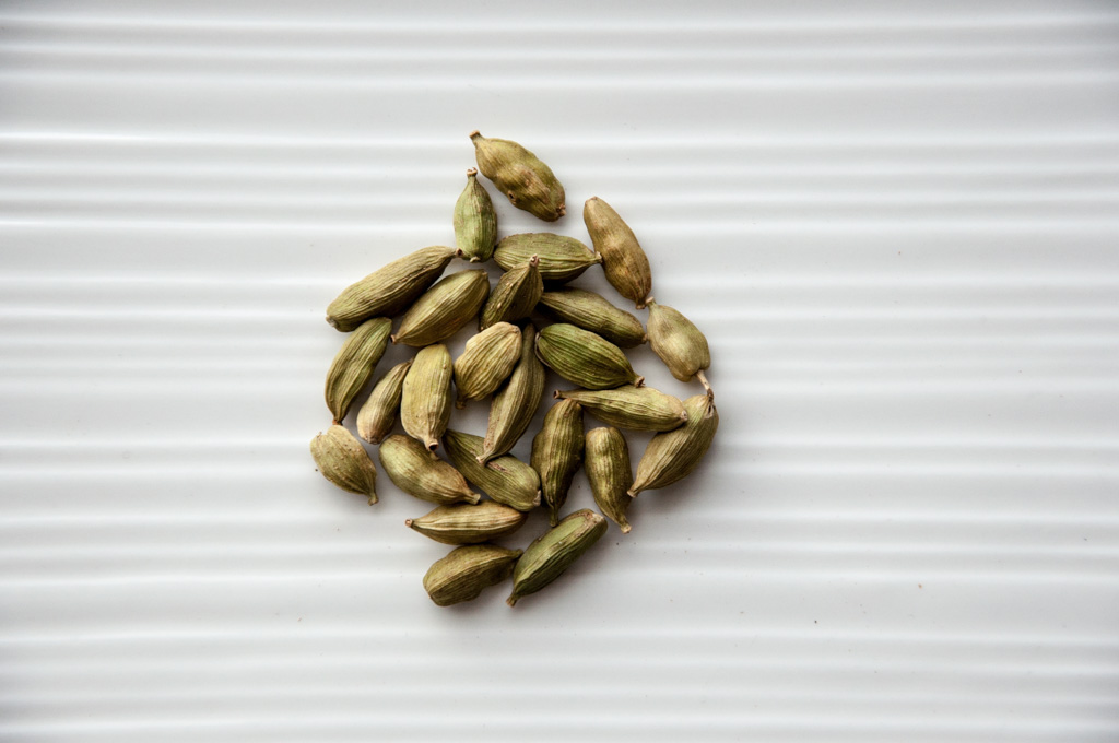 basic indian spices - cardamom